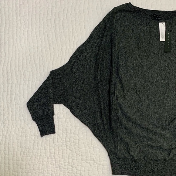 Top - Picture 2 of 6